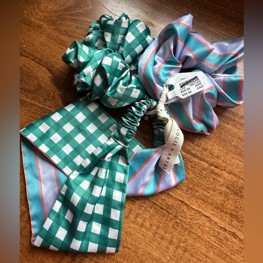 Anthropologie Printed Headband & Scrunchies Set - Picture 3 of 3